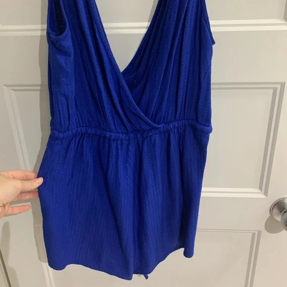 O’Neill Jumpsuit - Picture 2 of 2